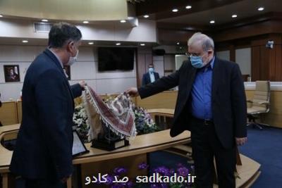 وزیر ارشاد در رونمایی از قطعه مدافعان سلامت چه گفت؟ Image