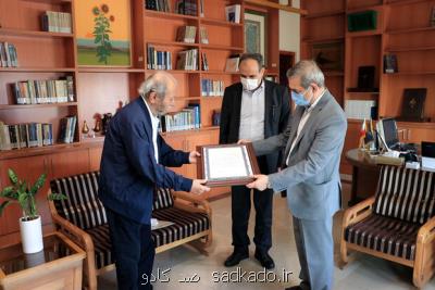با اعطای حکم؛ علی نصیریان رئیس گروه نمایش و ادبیات نمایشی فرهنگستان هنر شد Image