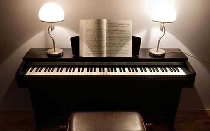 بررسی و معرفی اجمالی پیانو آکوستیک Image