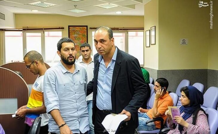 حمید فرخ نژاد چه طور همایش سلطنت طلبان را تبدیل به یک نمایش کمدی کرد؟ بعلاوه عکس و فیلم Image